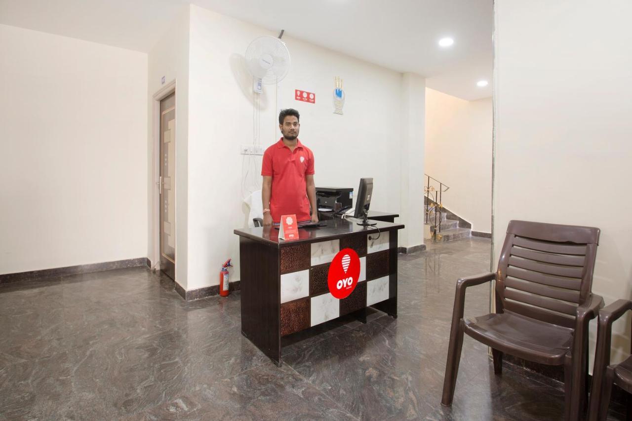 Oyo 9936 Elite Inn Hyderabad Exterior foto